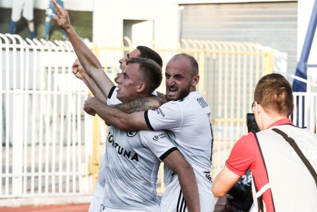 多特争世俱杯小组出线!数据:克非洲之光夺首胜