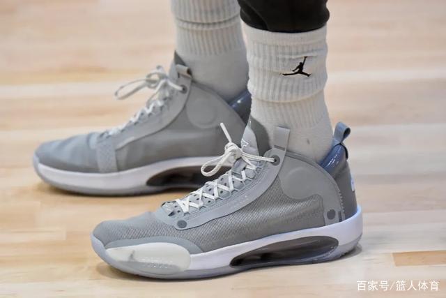 杨31+10+绝杀詹眉空砍77分 老鹰险胜湖人6连胜