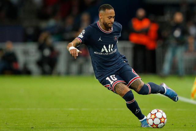 WCBA-韩旭19+8李梦13分 四川女篮13连胜领跑